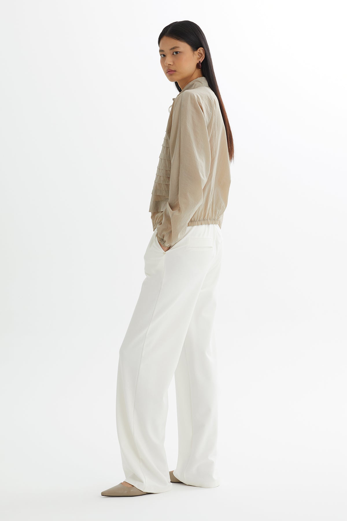 İşlemeli Ceketli Bej Eşofman Takımı