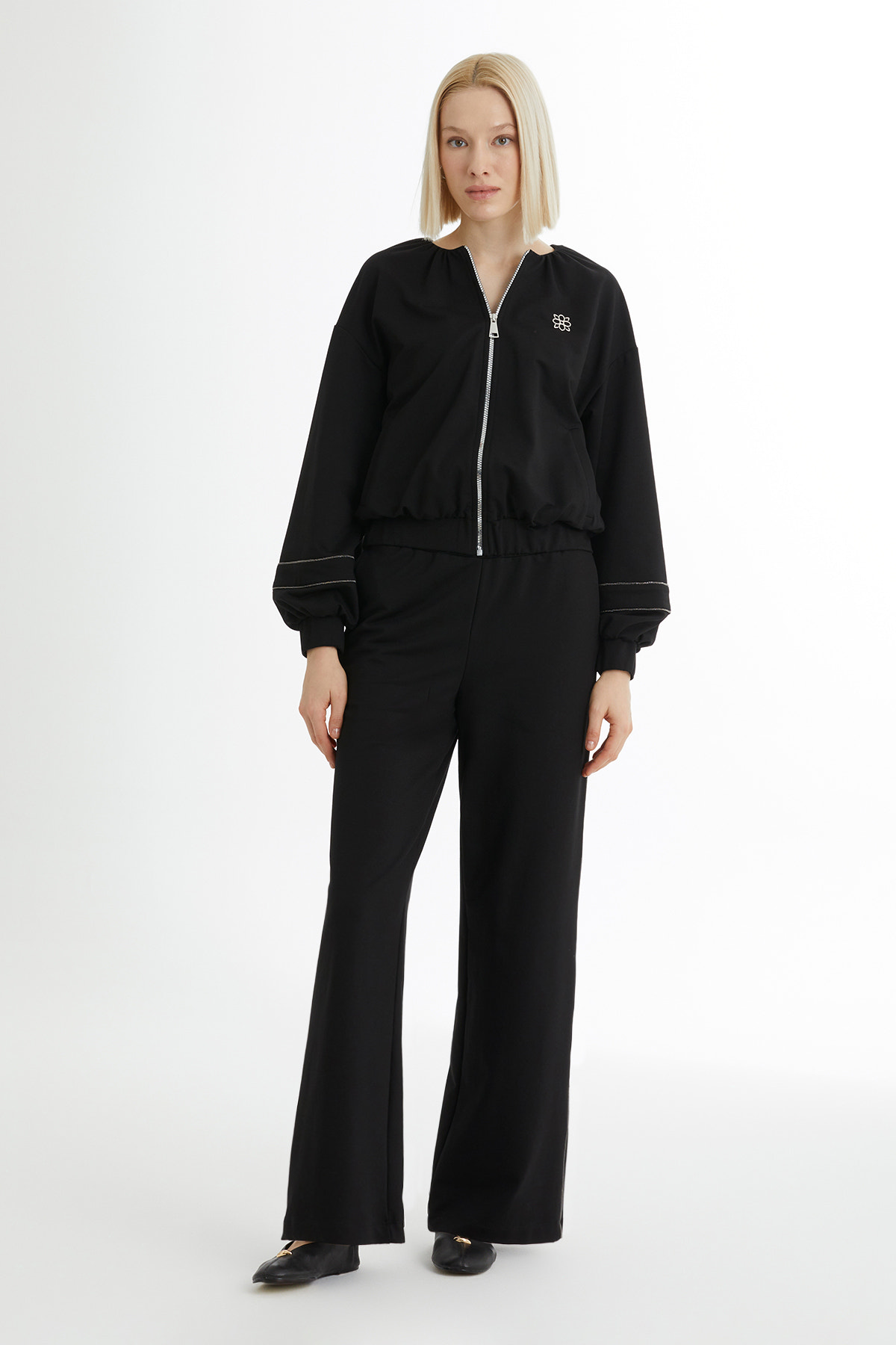 Şerit Detaylı Siyah Eşofman Takımı