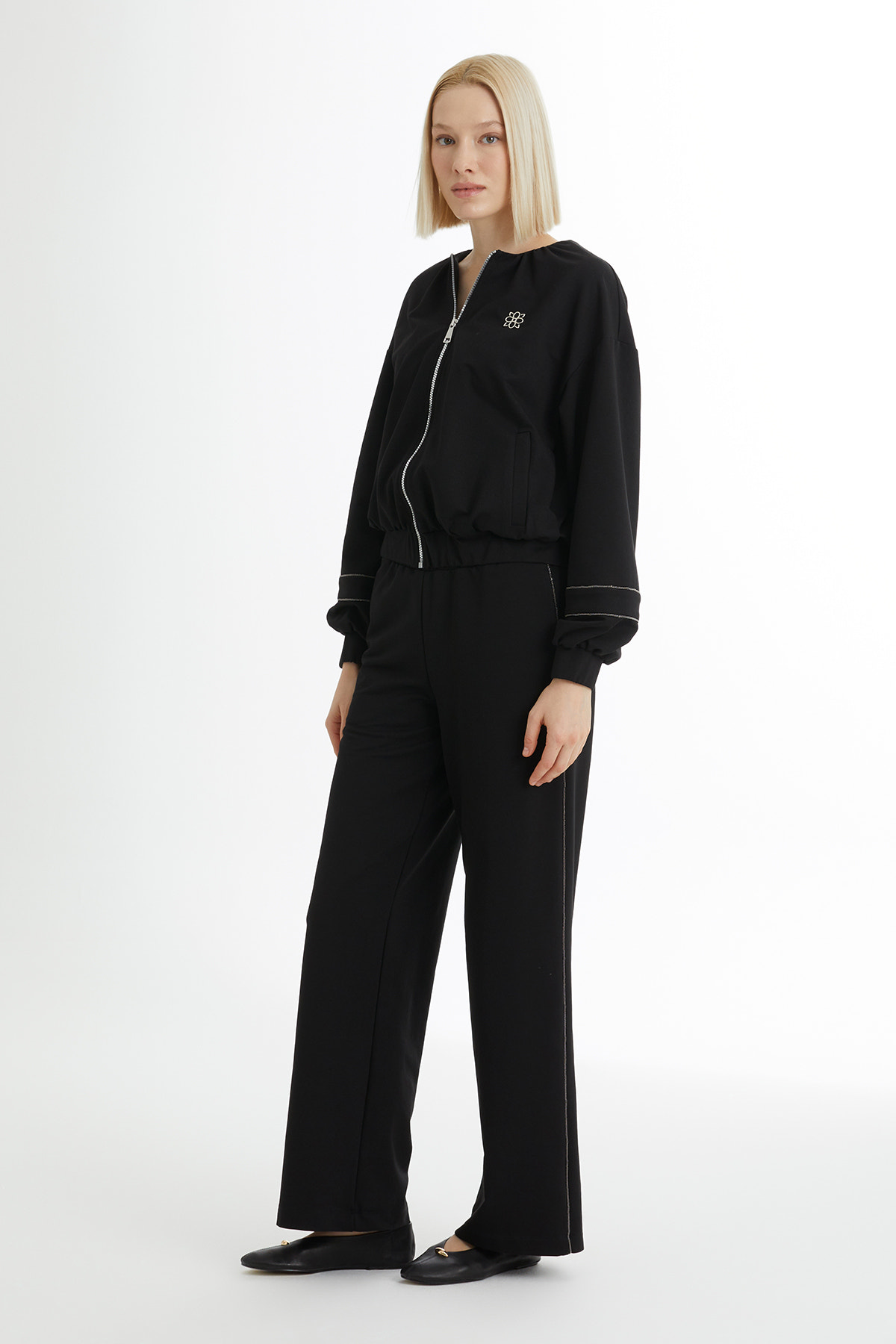 Şerit Detaylı Siyah Eşofman Takımı