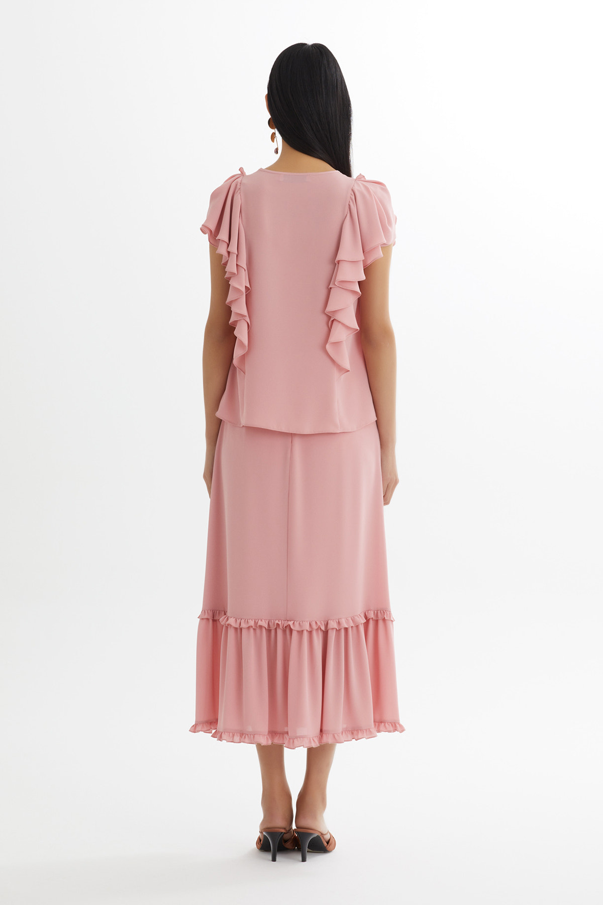 Volanlı Bluz Ve Büzgülü Etekli Pembe Takım