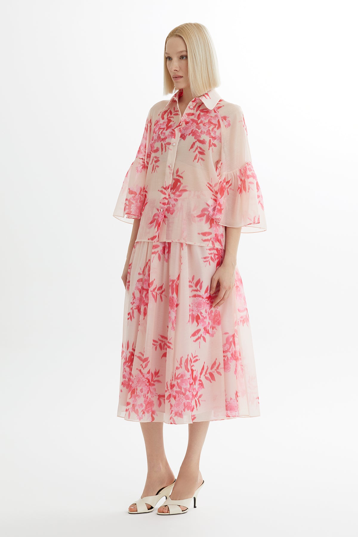 Desenli Gömlek Ve Etekli Pembe Takım