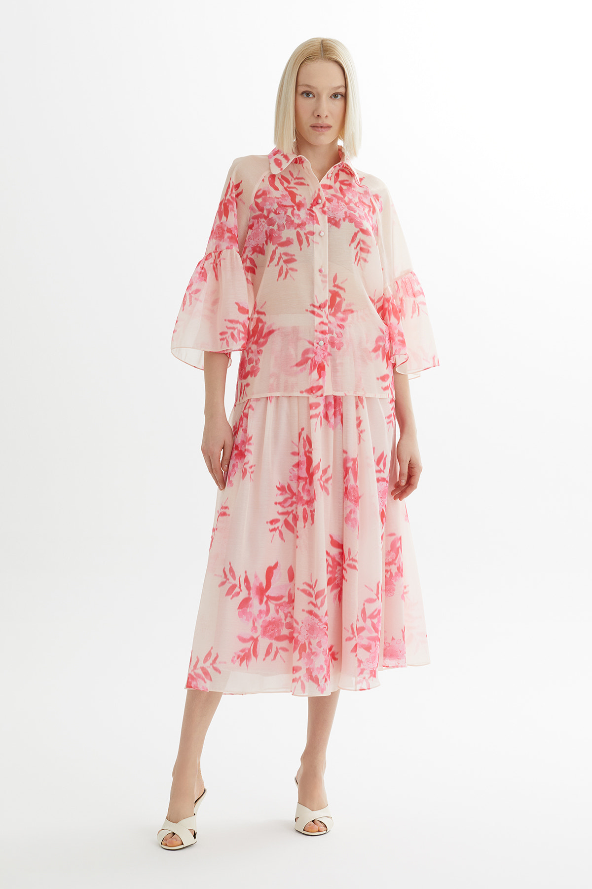 Desenli Gömlek Ve Etekli Pembe Takım