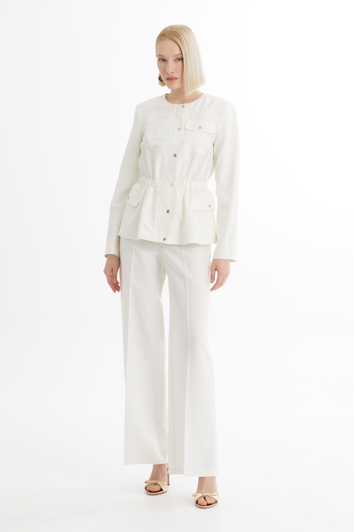 Ceket Ve Boru Paça Pantolonlu Ekru Takım