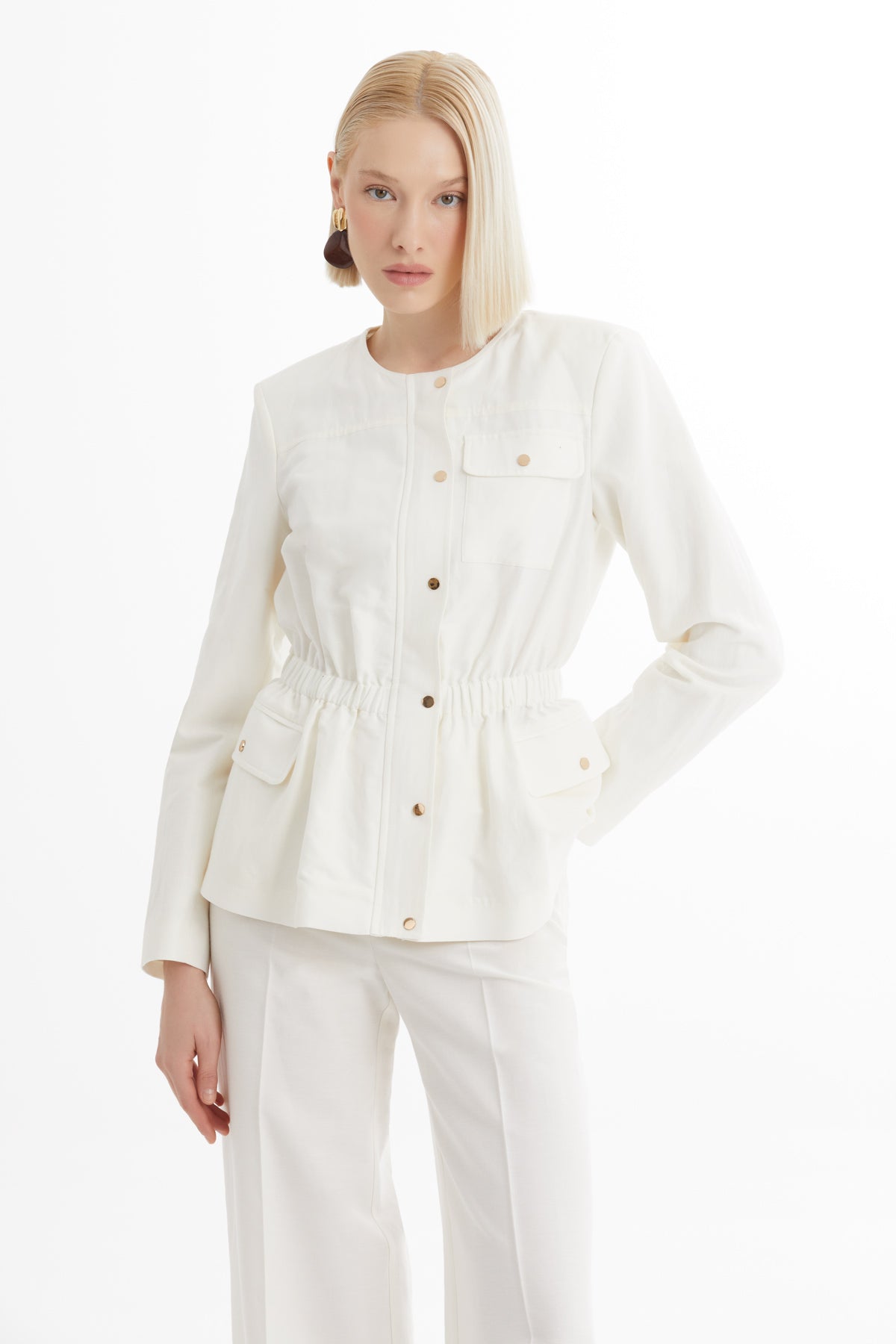 Ceket Ve Boru Paça Pantolonlu Ekru Takım