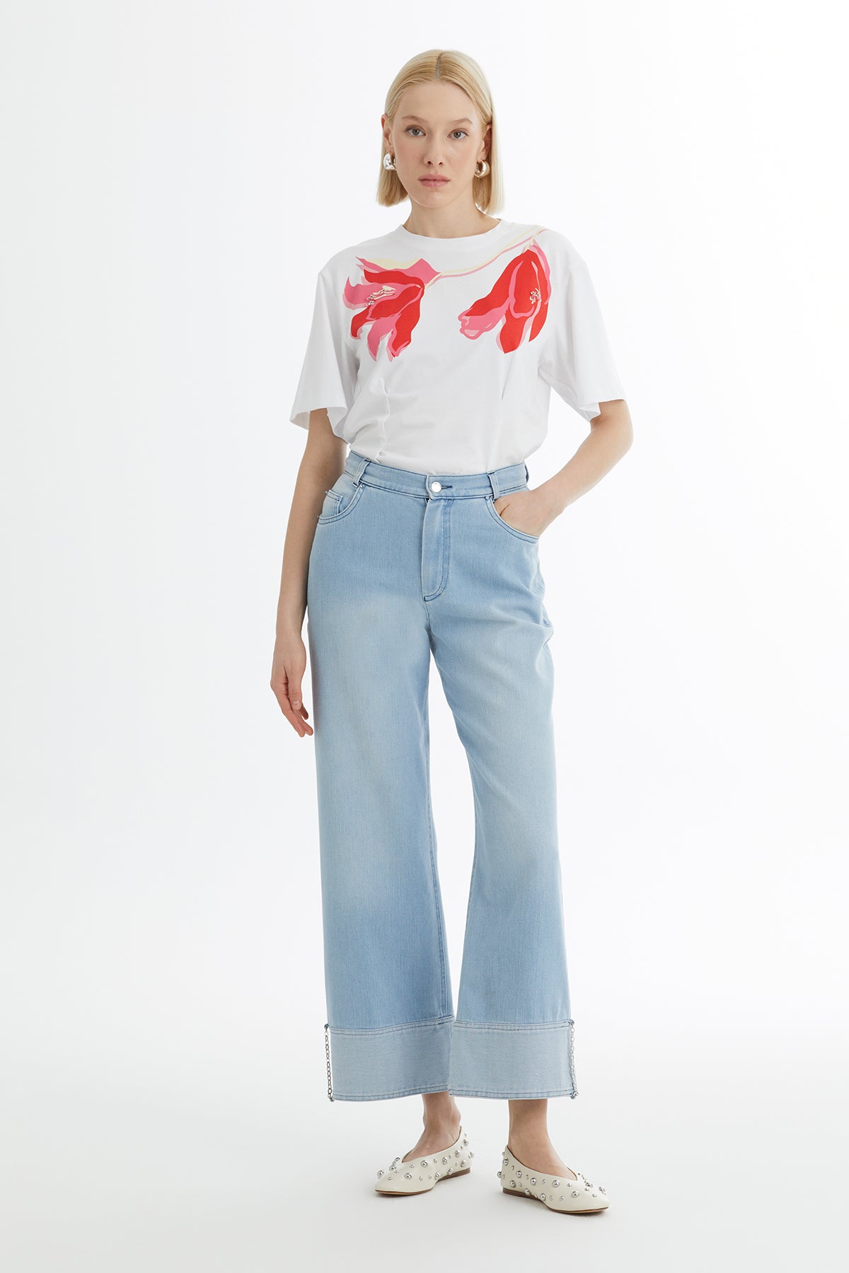 İşleme Detaylı Mavi Jean Pantolon