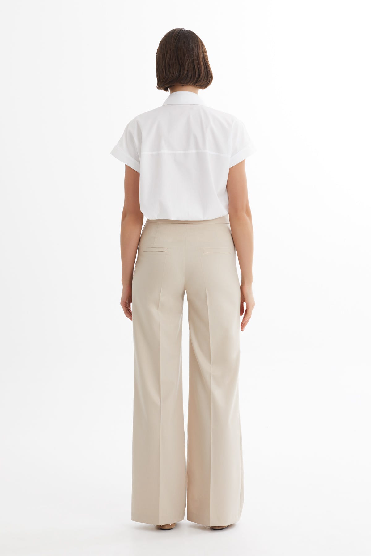 Zincir Detaylı Boru Paça Bej Pantolon