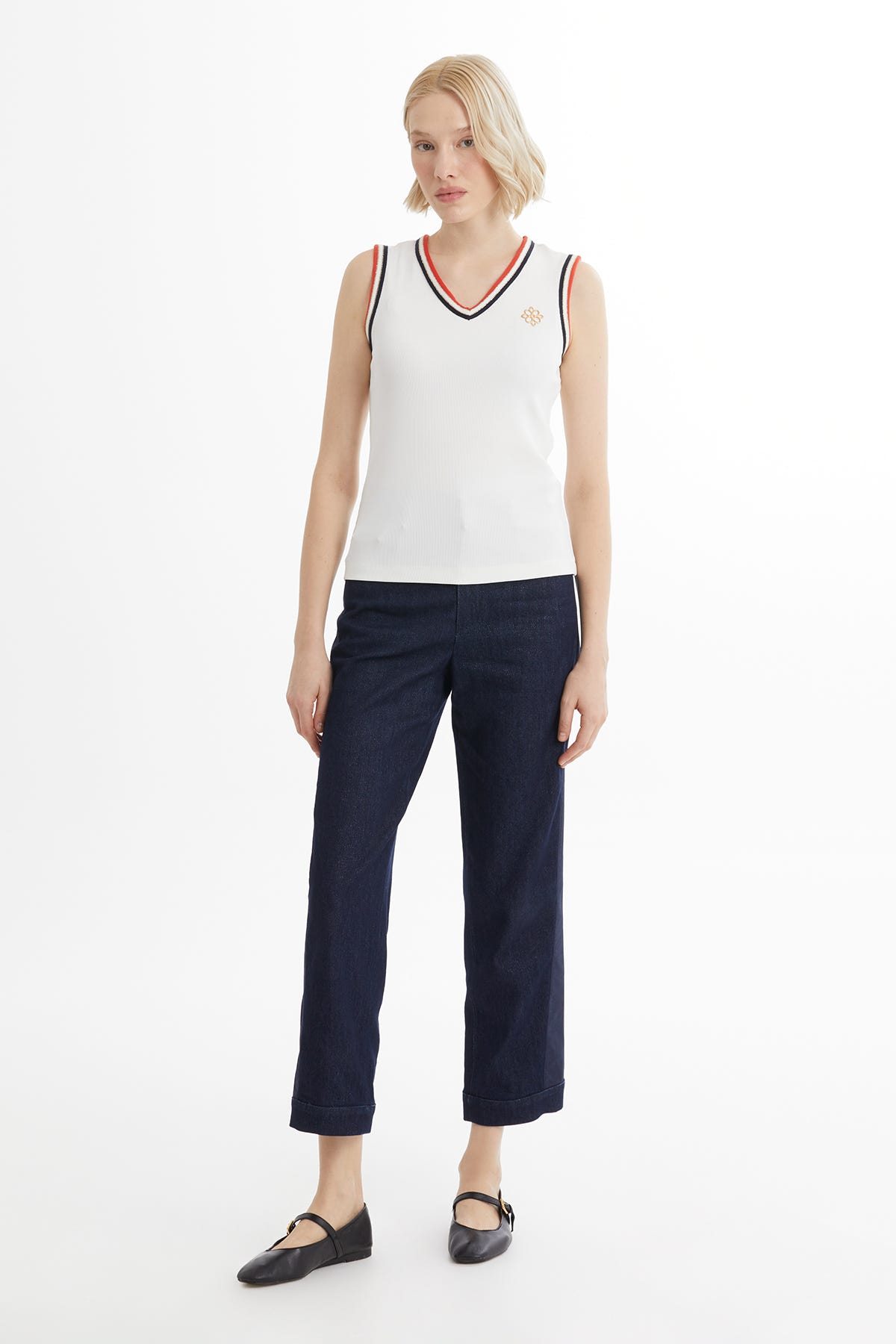 Metal Aksesuar Detaylı Ekru  Bluz