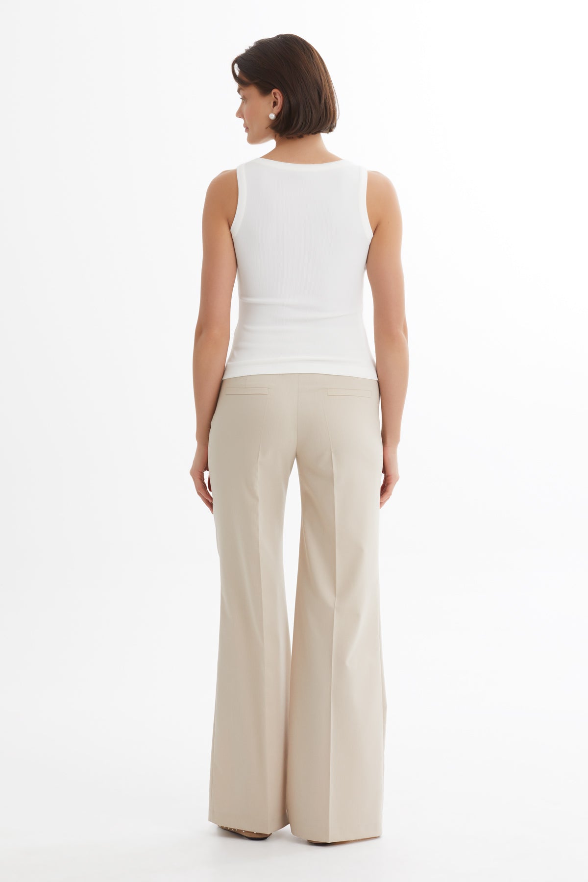 Askılı İşlemeli Ekru Atlet