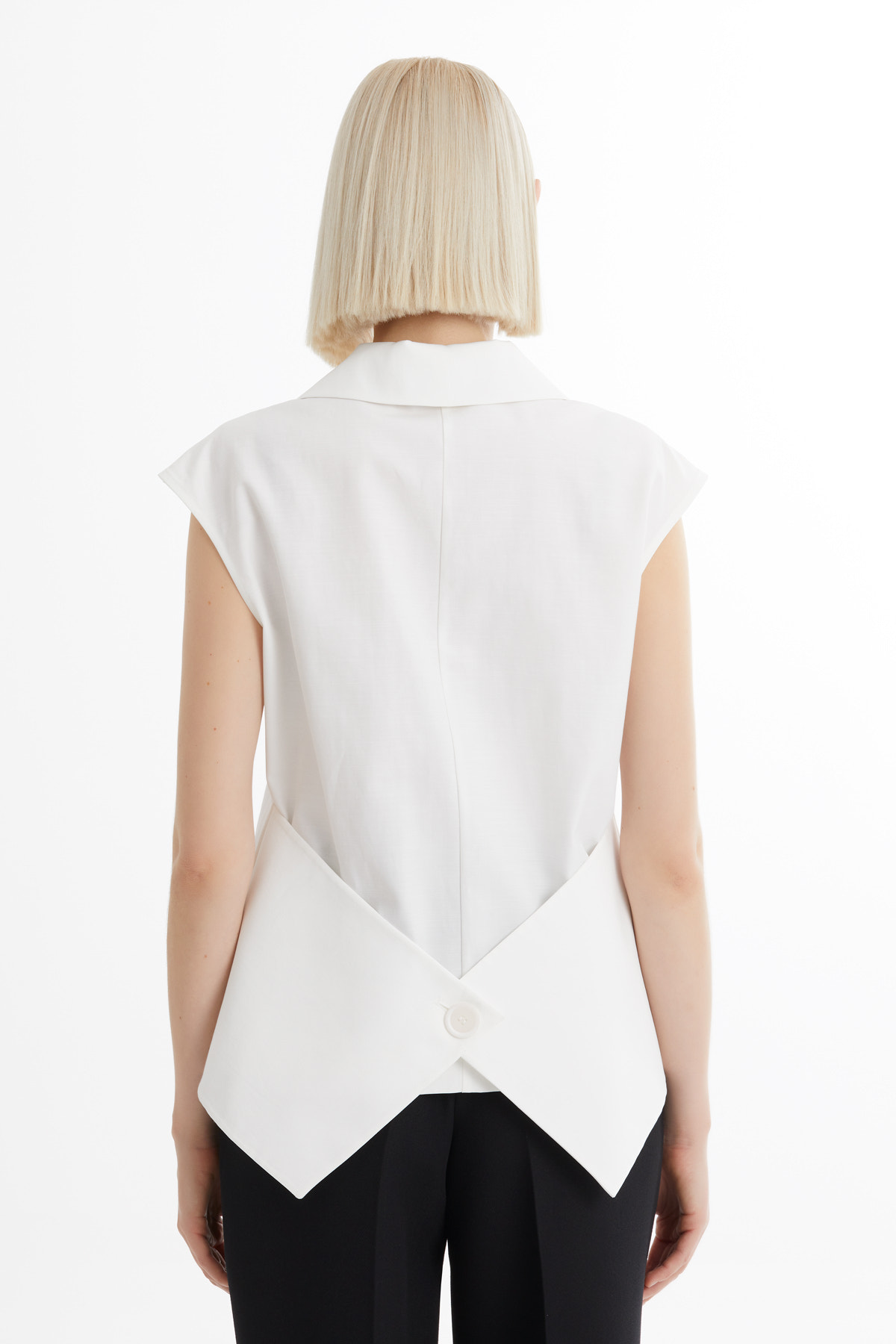 Şal Yakalı Broş Detaylı Ekru Bluz