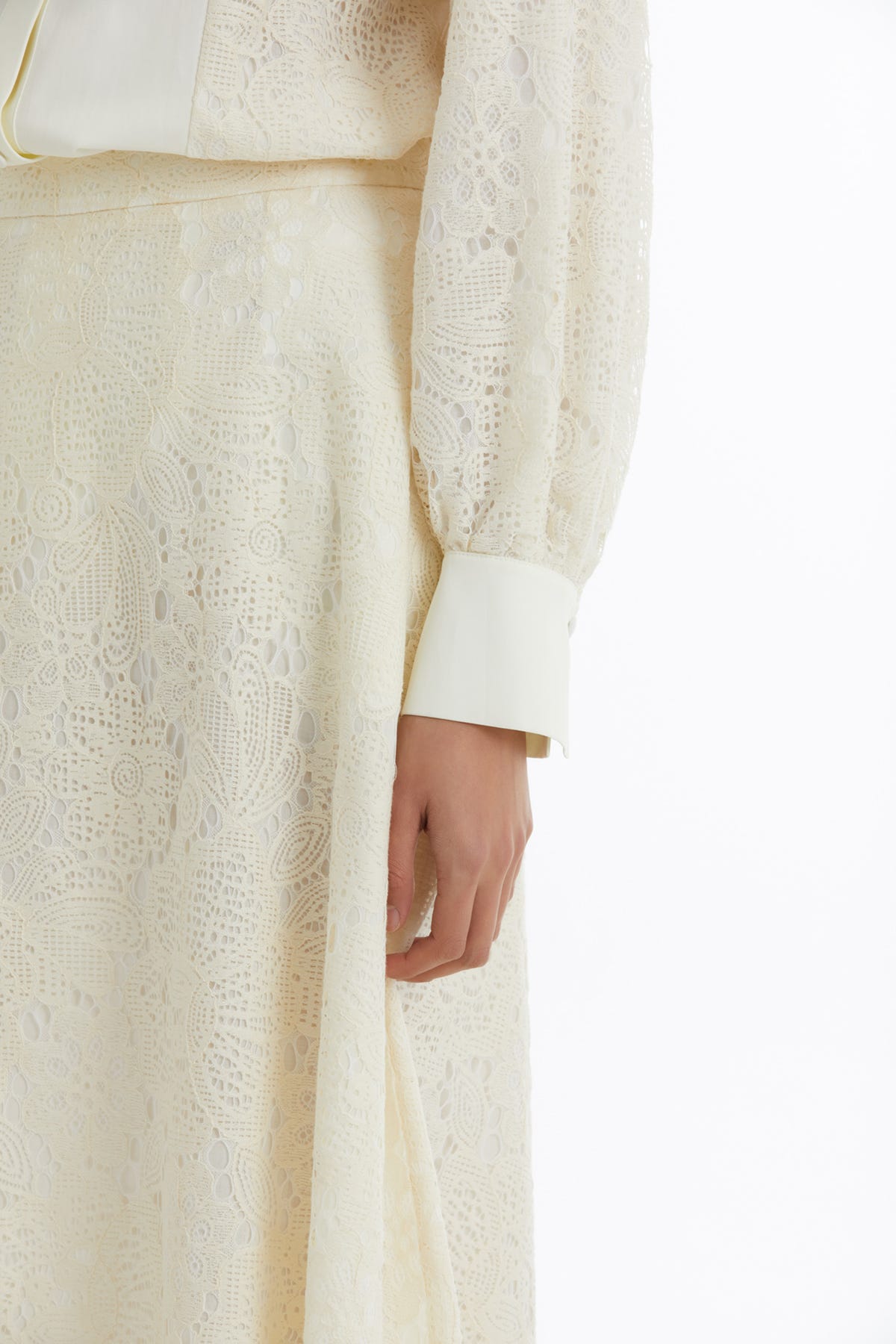 Desenli Volanlı Ekru Etek