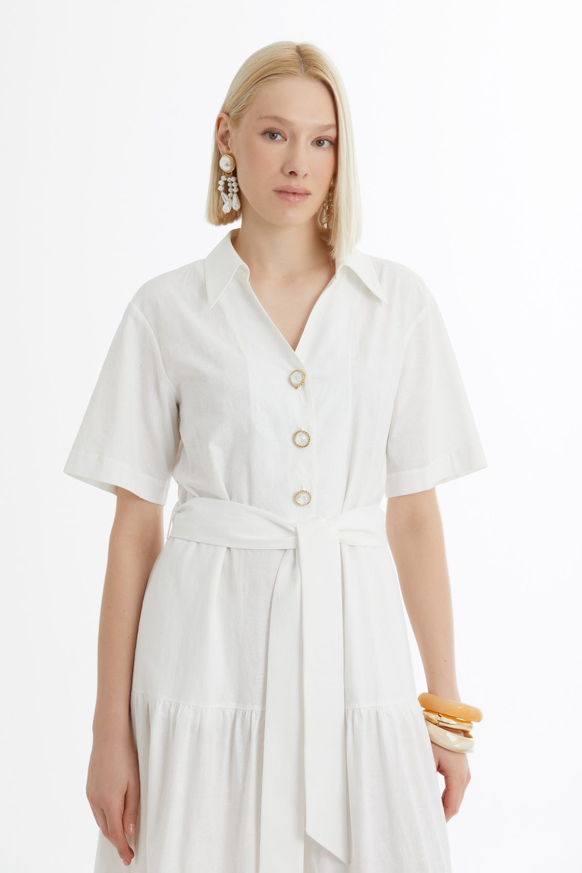 Kuşak Bağlamalı Büzgülü Ekru Elbise