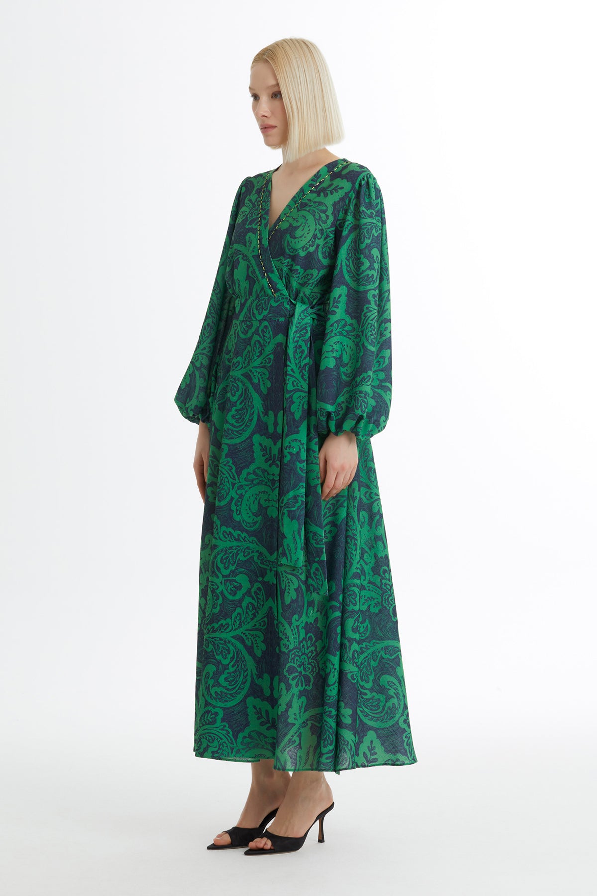İşleme Detaylı Desenli Yeşil Elbise