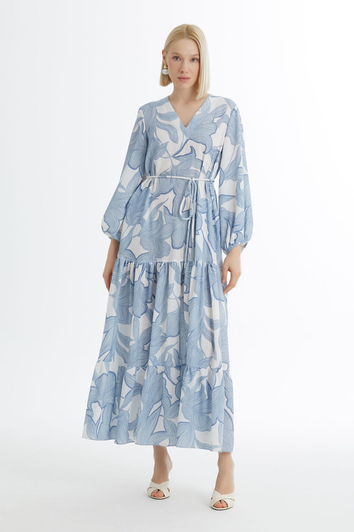 İşleme Detaylı Desenli Mavi Elbise