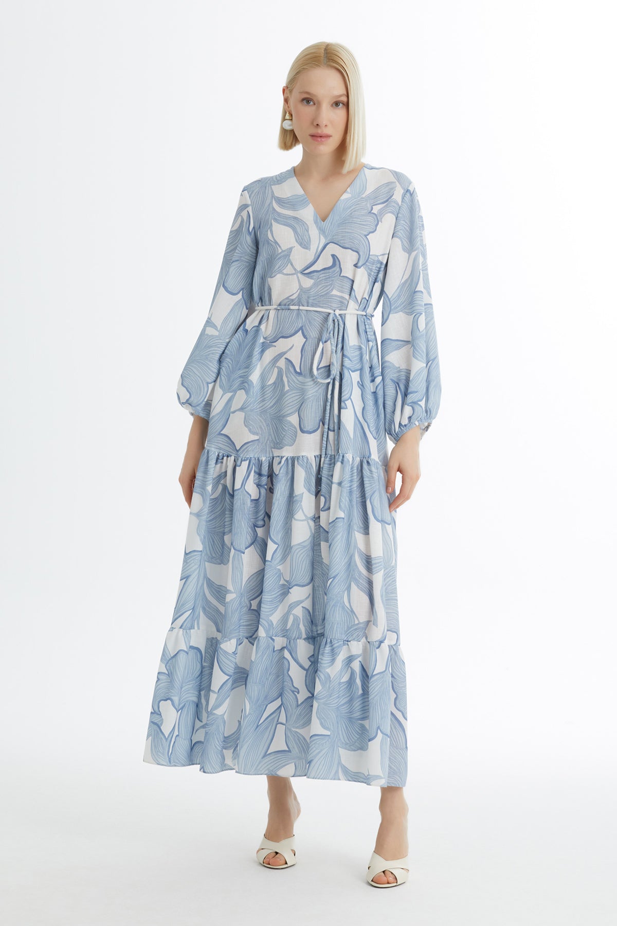 İşleme Detaylı Desenli Mavi Elbise