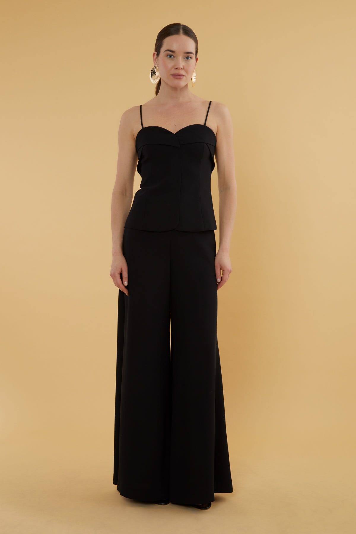 Fermuarlı Kalp Yaka Siyah Askılı Bluz